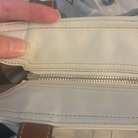 Coach purse - Picture 13 of 15